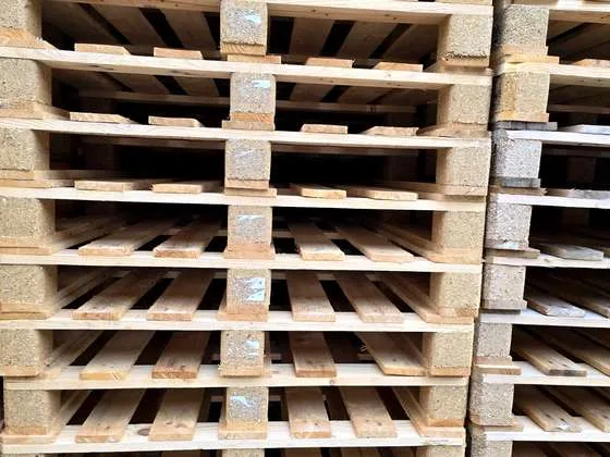 Pallet usati 100x120 in legno privo di corteccia